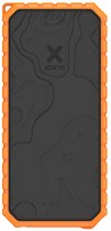 Oranje powerbank met zwart reliëfpatroon van bovenaf gezien.