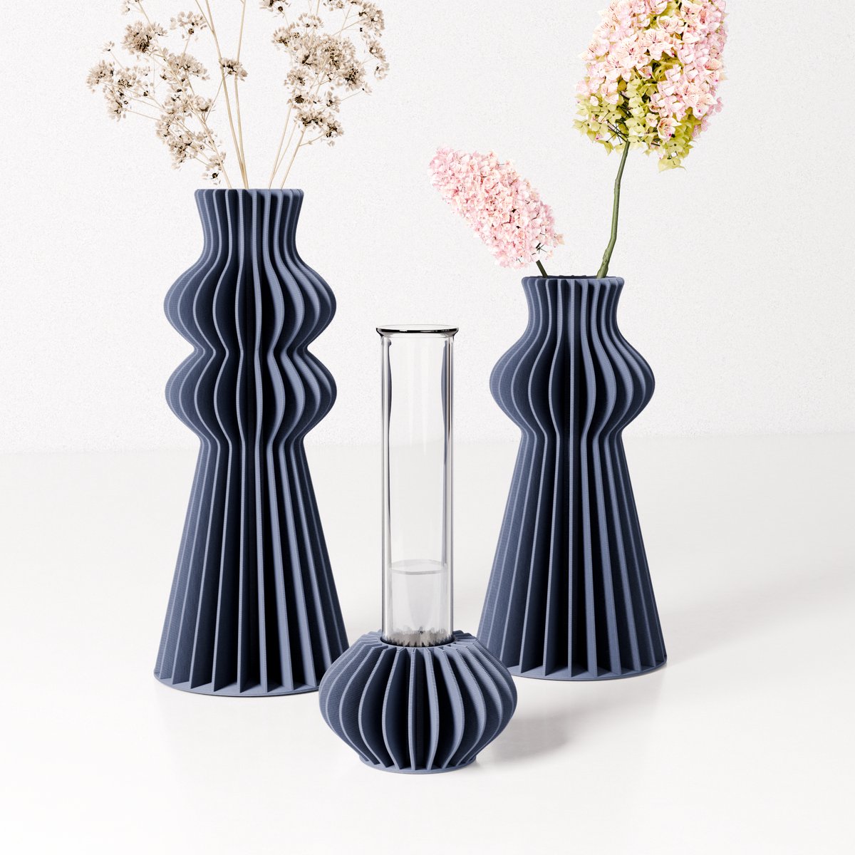 Fleuriek Bloemenvaasjes set van 3 met glazen insert - Blauw - Moderne mini vazen voor tafel