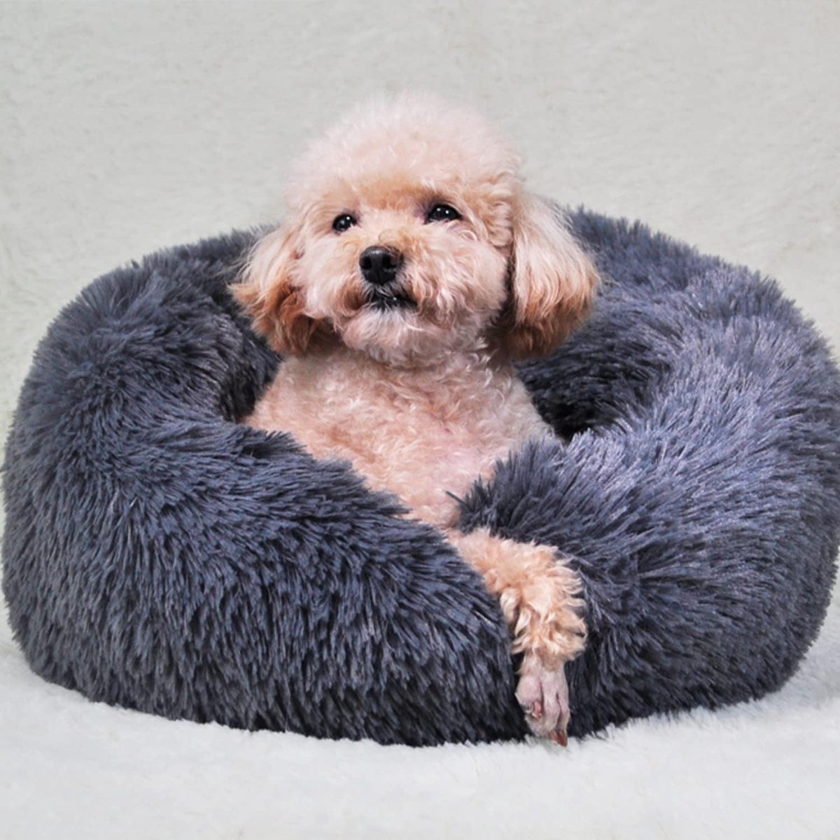 Huisdier Mand - Donut Bed - Rustgevend Slapen - Zacht Pluche Materiaal - 50cm Diameter - Donkergrijs