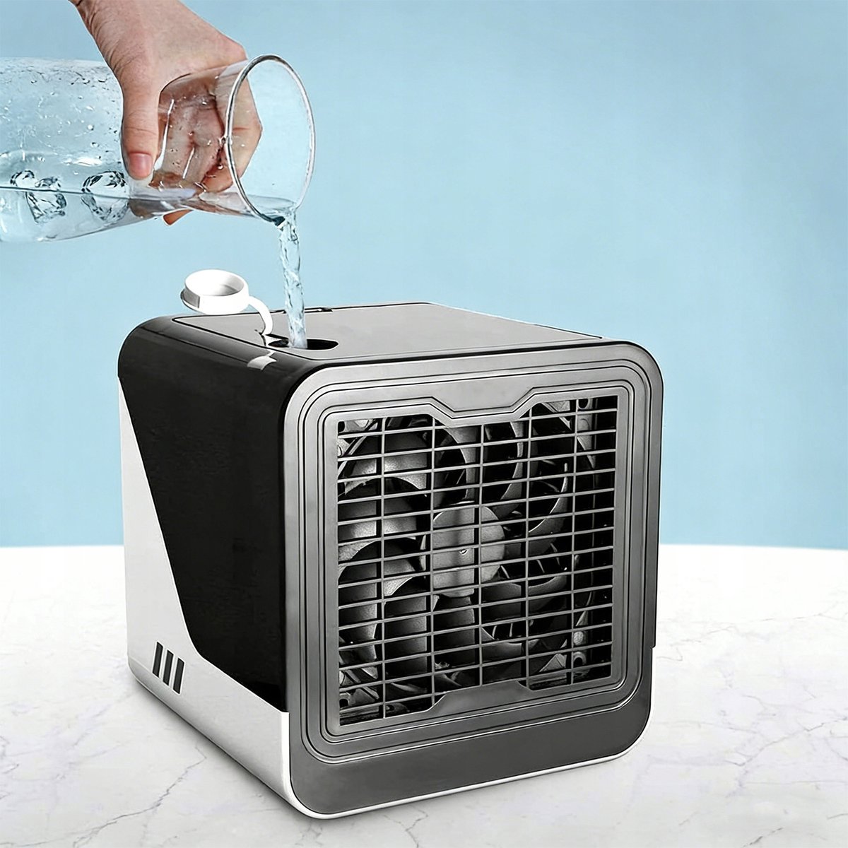 Mobiele Airco - Draagbare Ventilator - Aircooler - Luchtkoeler - Koeling, bevochtiging en luchtzuivering - 500ml - Zwart - 8W - 3 Snelheden & 6 Uur Werktijd - USB Voeding - Geluidsarme werking - Energiebesparend en veilig thumbnail 8