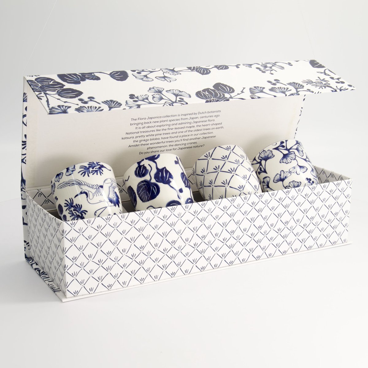 Bol.com Tokyo Design Studio – Flora Japonica Espressokopjes – Set van 4 – 170ml – Blauw/Wit aanbieding