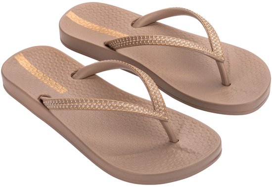 Bruine teenslippers met strass-versierde bandjes en gouden strepen op de zool.