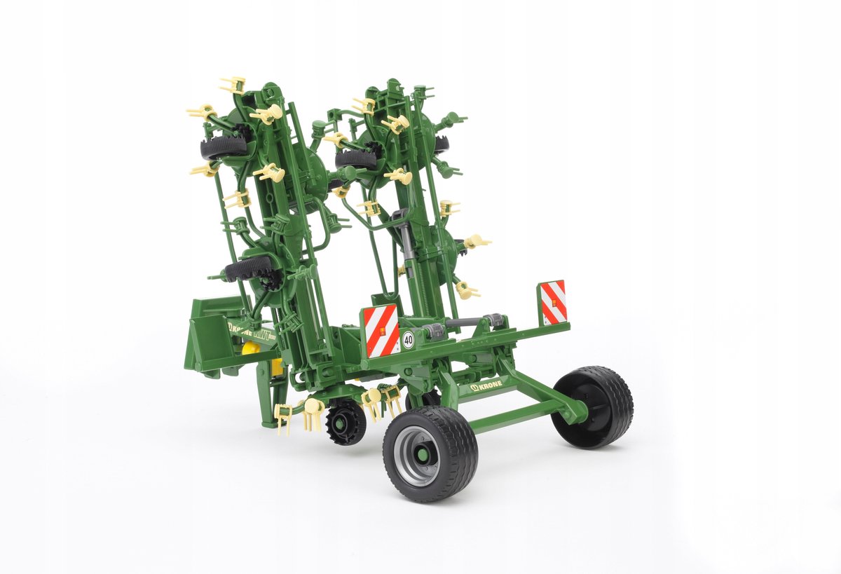 Bruder Krone KWT 8.82 hooischudder: opvouwbaar 1:16 model thumbnail 3