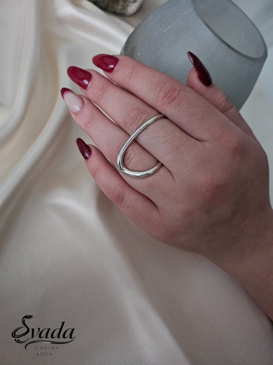 Handgemaakte zilveren ring, verstelbare ring zilver, 925 sterling zilver ring, minimalistische ring, open ring zilver, moderne zilveren ring, damesring zilver, artisan jewelry, handgemaakte sieraden, zilveren designring, ring voor twee vingers