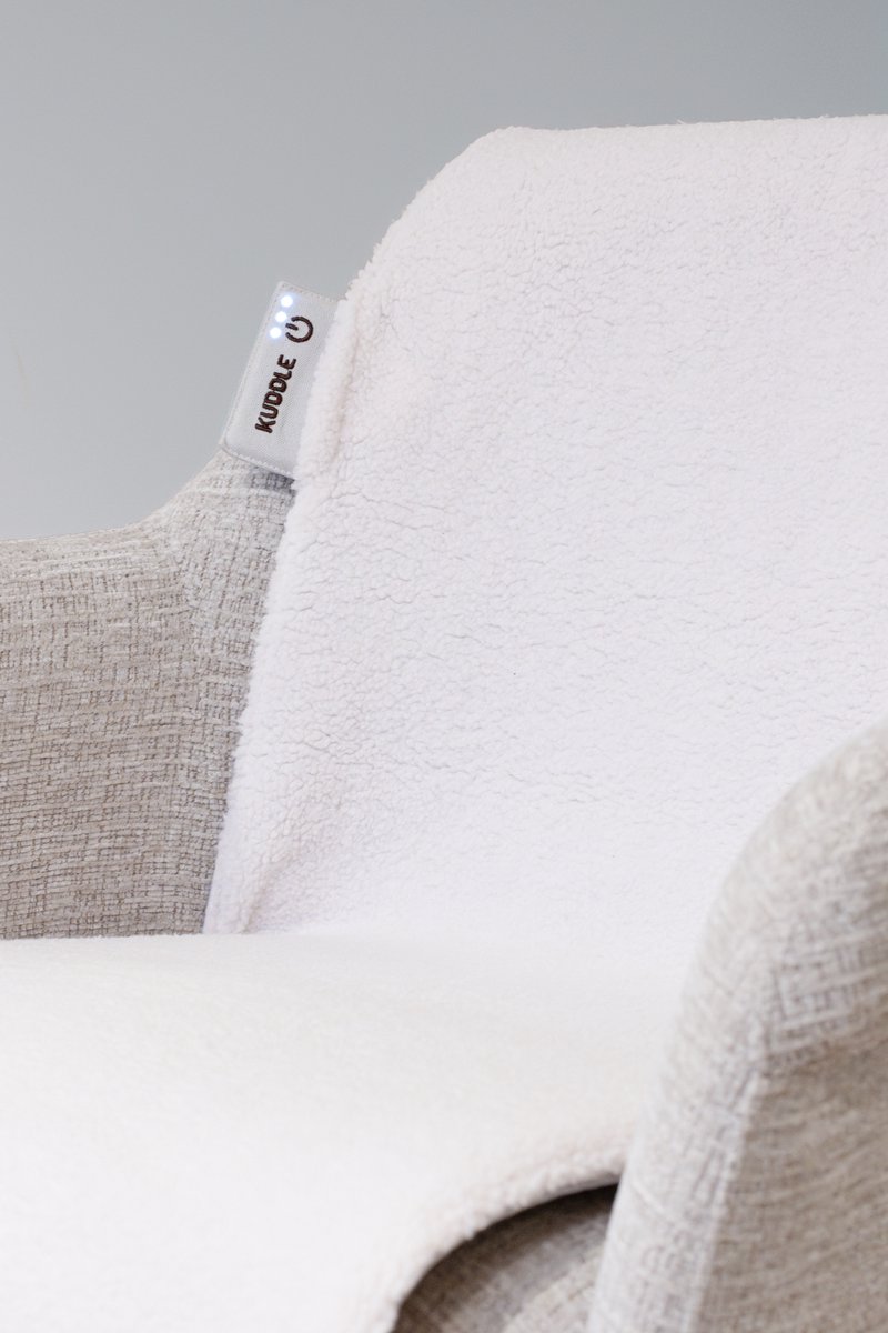 Kuddle Elektrische Deken Draadloos - Warmtedeken Infrarood & Oplaadbaar - Teddy 'Off White' 135x45cm - Inclusief Batterij - Camping - Kamperen – foto 4