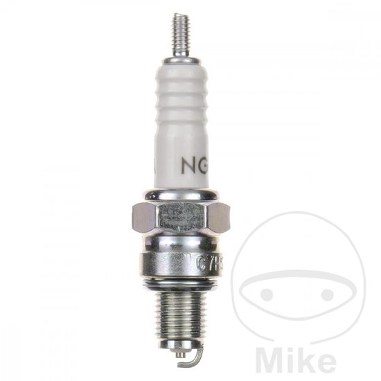 NGK bougie met witte keramische isolator en metalen behuizing, model C7HSA. Met watermerk 'Mike'.