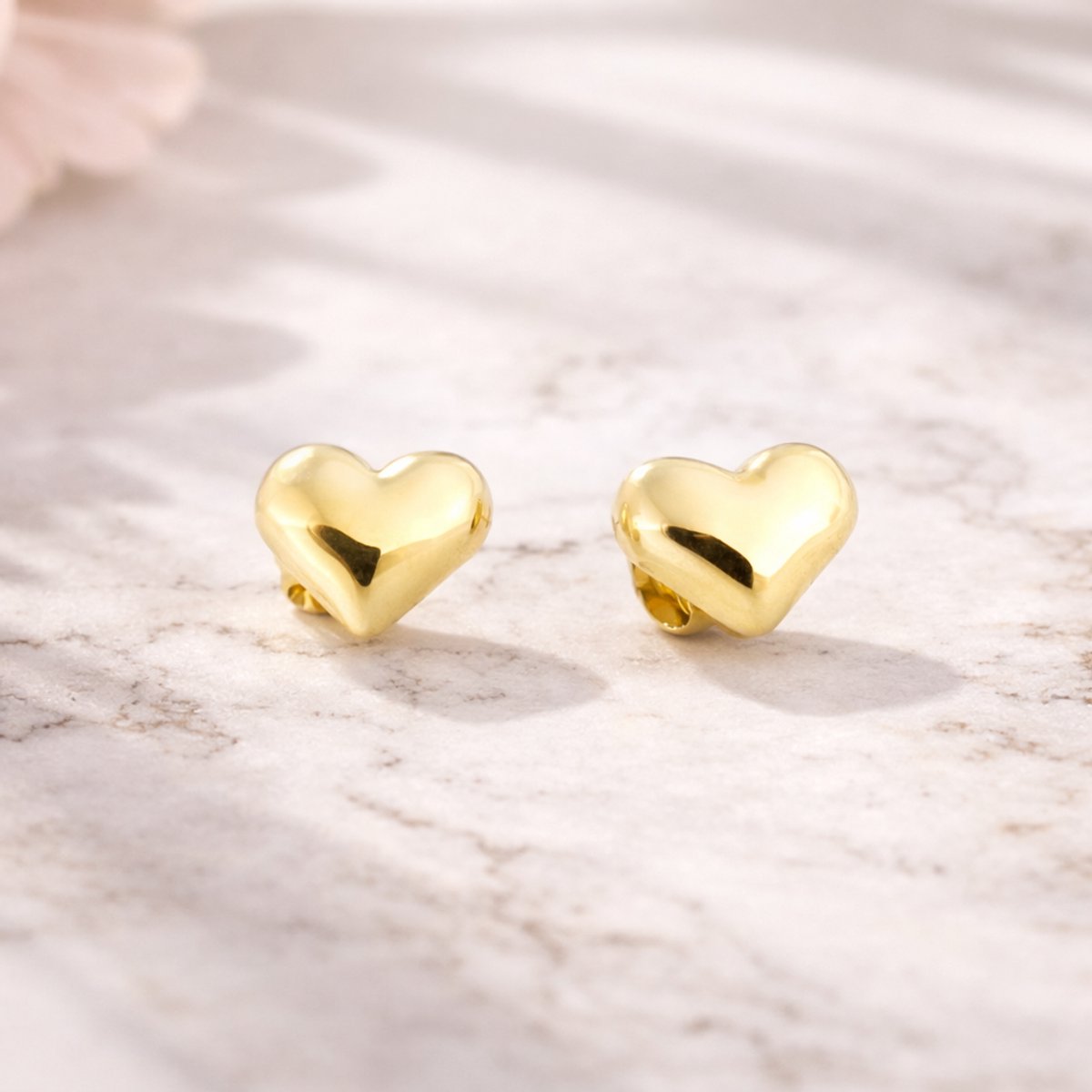 Brendoe Hart Oorbellen Dames Goudkleurig – moederdag – Titanium Staal Oorstekers – Minimalistisch & Tijdloos – Cadeau voor Haar – moederdag cadeautje