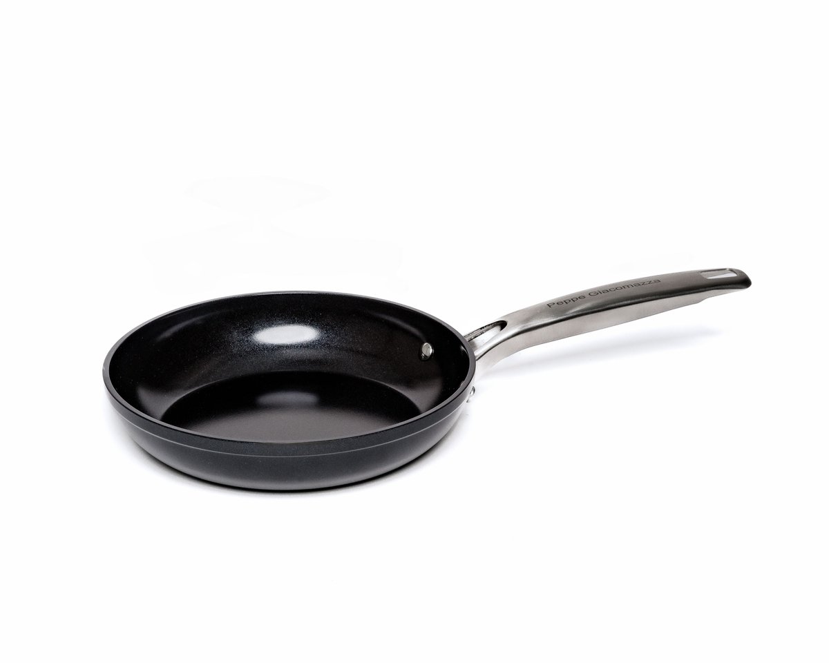 Qoozi Home Braadpan 20 cm by Peppe Giacomazza – 4 mm Gesmeed Aluminium – XERADUR® 3 Keramische Antiaanbaklaag – PFAS Vrij – Inductie – Ovenbestendig 250°C – Q1128498