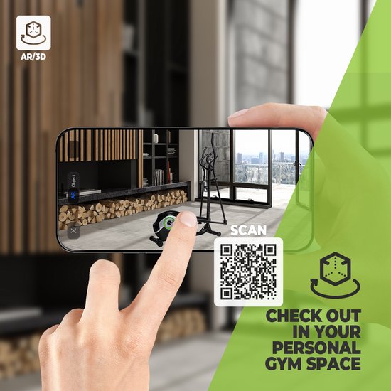 Telefoon toont virtuele crosstrainer in een woonkamer via AR.