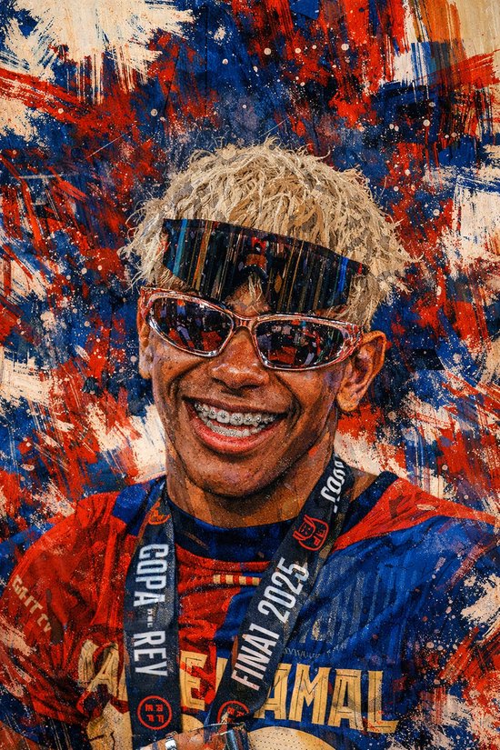 Portrait coloré et expressif d'un jeune homme aux cheveux blonds, lunettes de soleil et appareil dentaire, portant un maillot rouge et bleu avec une médaille.