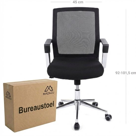Zwarte MAZAZU bureaustoel met mesh rugleuning, chroom onderstel, wieltjes en afmetingen. Naast een kartonnen doos.