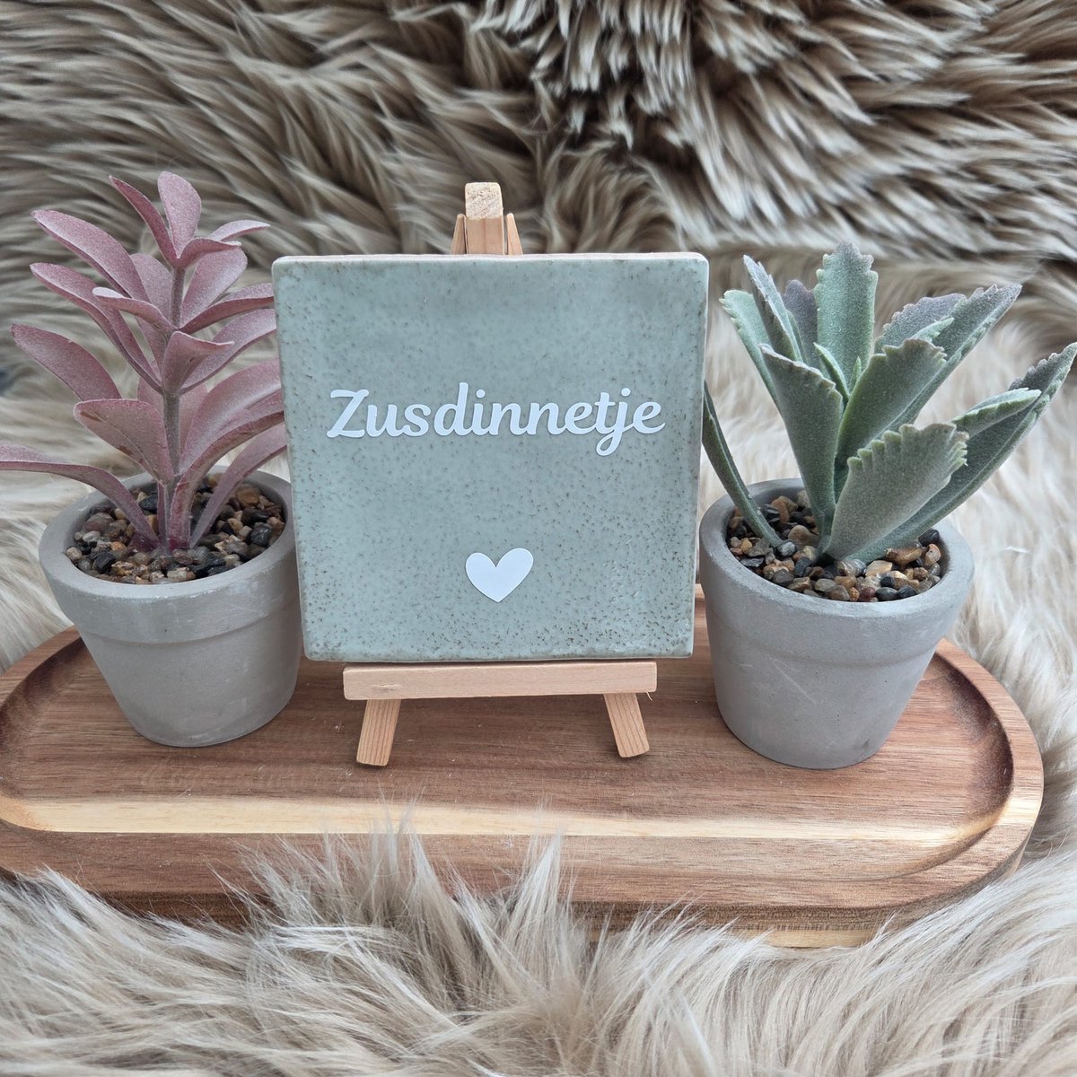 CreaCraft Robuust Wenstegeltje – Zusdinnetje – 10x10 cm – Lief Cadeau voor Zus of Beste Vriendin – Stijlvolle Wanddecoratie met Betekenis – Trendy nu – Decoratief Tegeltje met Standaard – Cadeau Idee Robuust mintgroen/Wit