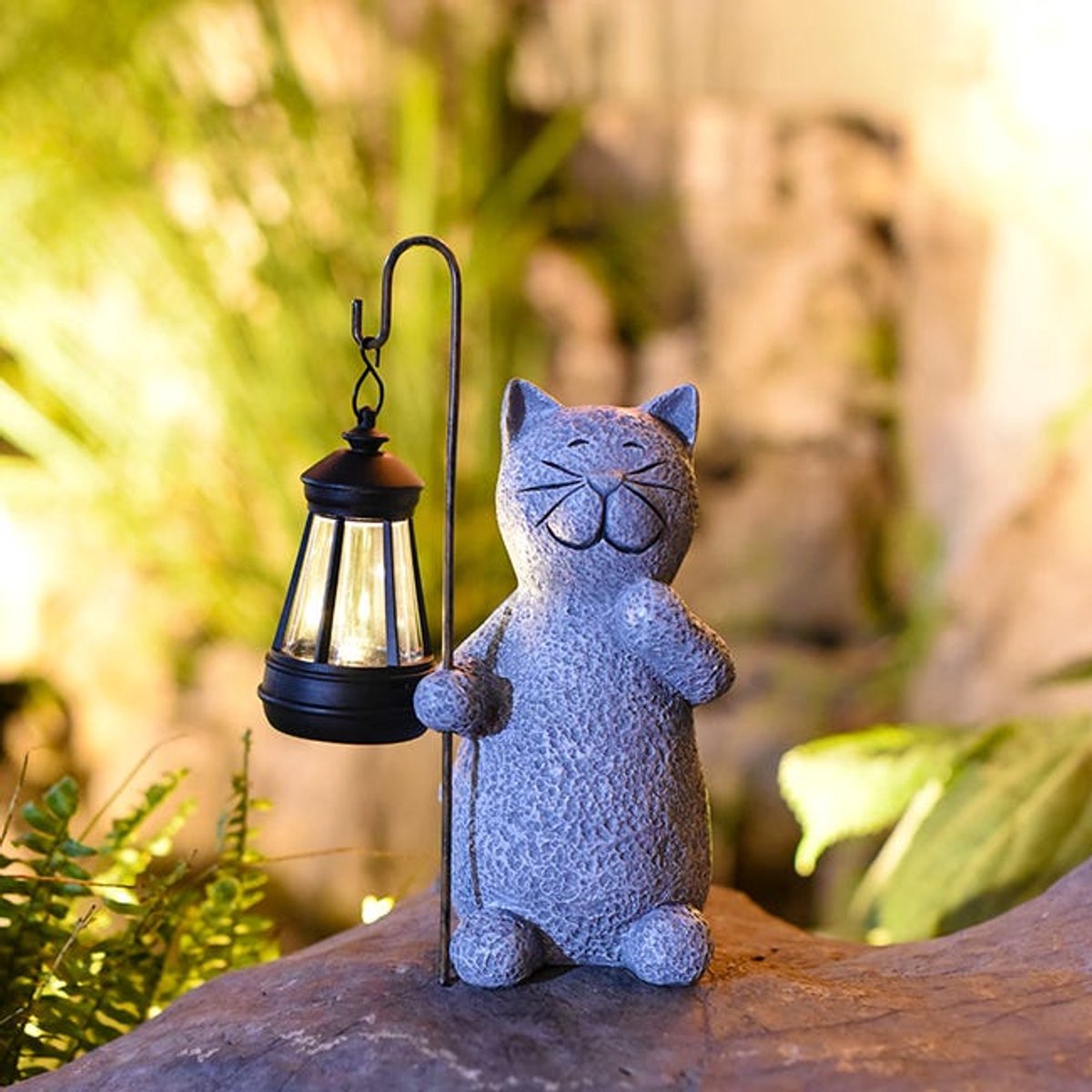 Decoratief kattenbeeldje voor in de tuin met zonneverlichting - een leuk decoratiestuk voor de woonkamer, een ideaal cadeau voor vrouwen, mannen en moeders.
