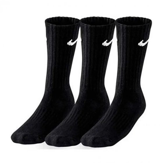 Drie zwarte Nike sportsokken met witte logo's en geribde schacht.