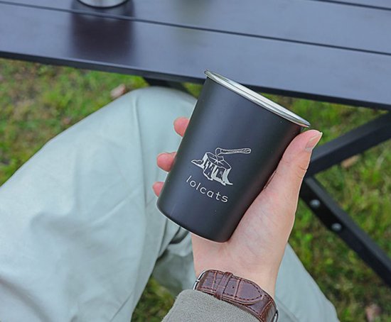 Set van 4 campingbekers - Inhoud: 350 ml - Design met outdoor-thema - Roestvrij staal - Perfect voor picknicks, wandelen en vissen in de buitenlucht - Te gebruiken als bierbekers of waterflessen - Verkrijgbaar in vier kleuren — afbeelding 3