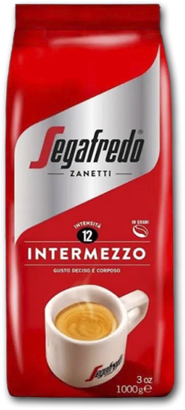 Rode verpakking van Segafredo Intermezzo koffiebonen, met een kopje espresso en intensiteit 12.