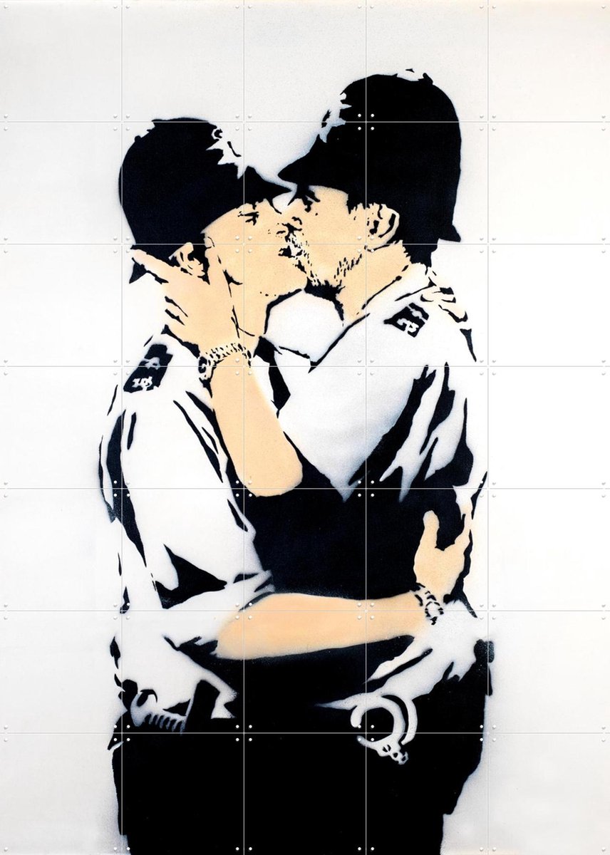 IXXI Kissing Cops, Banksy - 100 x 140 cm - Gratis ophangtool - Grote wanddecoratie en posters - Pop art, Speels, Illustraties, Street art, Mancave