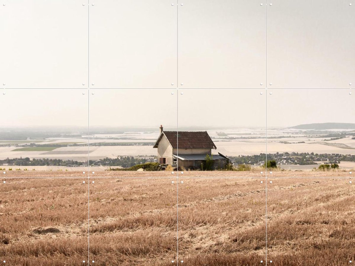 IXXI Little House in France, Claire Droppert - 80 x 60 cm - Gratis ophangtool - Grote wanddecoratie en posters - Naturalisme, Minimalisme, Fotografie