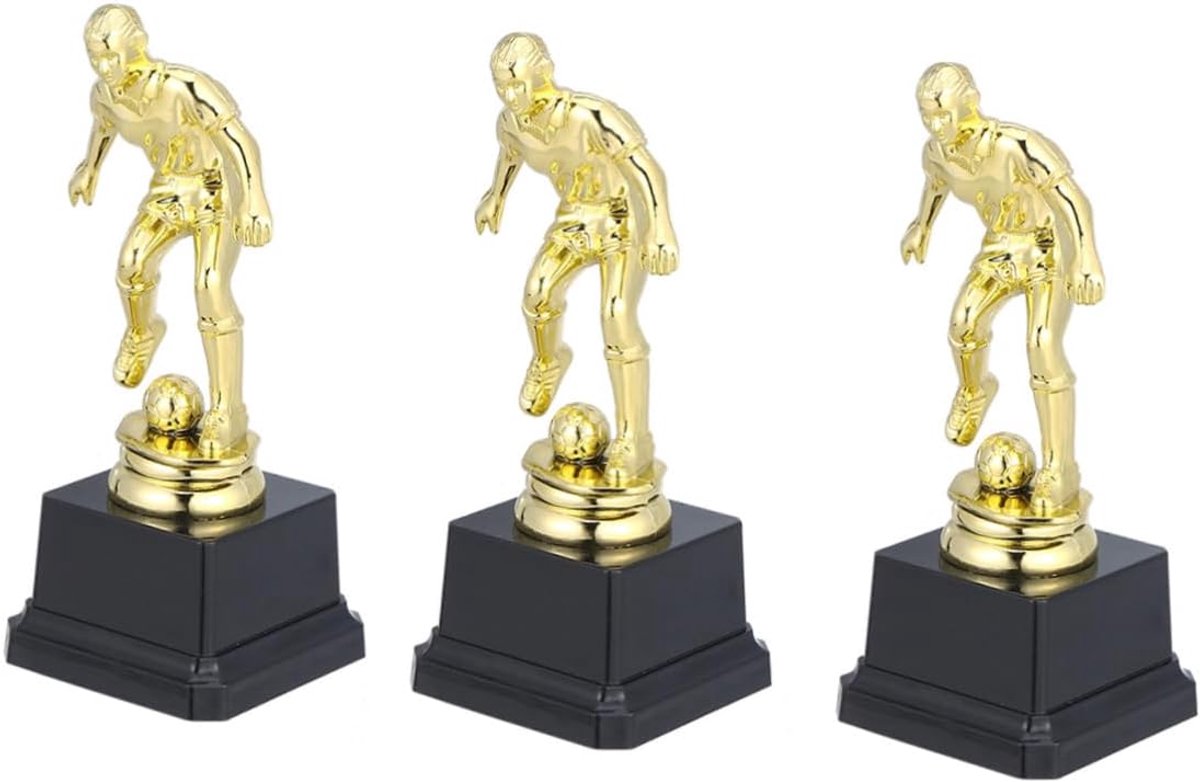 Voetbal Trofee Beker - Winnaars Award - Sportevenementen Vieren - Herbruikbaar Plastic - 15.5 cm Hoog - Goudkleurig