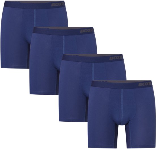 Vier donkerblauwe BOXR boxershorts op een rij, van voren gezien.