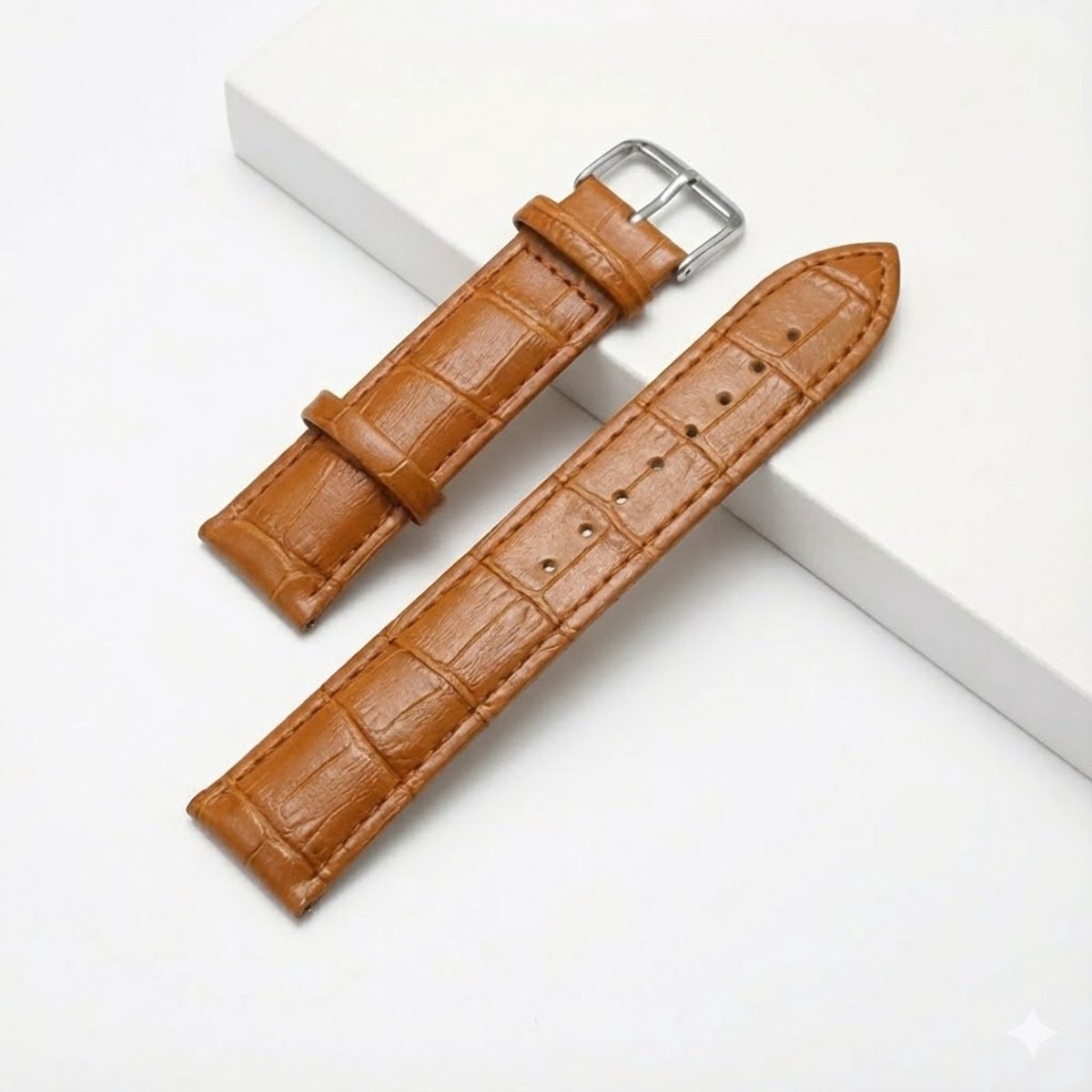 Lichtbruin horlogebandje 14 mm geschikt voor dames en heren met krokodillenlook structuur en zilverkleurige gesp, smal vervangend horloge bandje met stiksel