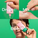 Instructies voor Weleda Serum Drops: druppelen, mengen op de hand en het flesje bij het gezicht.