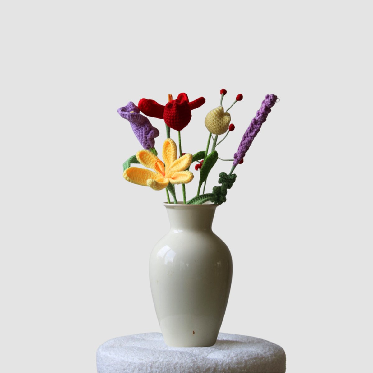 Woolbloom-Gehaakt Bloemenboeket Betty – Kunstbloemen van Wol – Decoratief Cadeau – Inclusief Wenskaart – Voor Oma- 7 bloemen