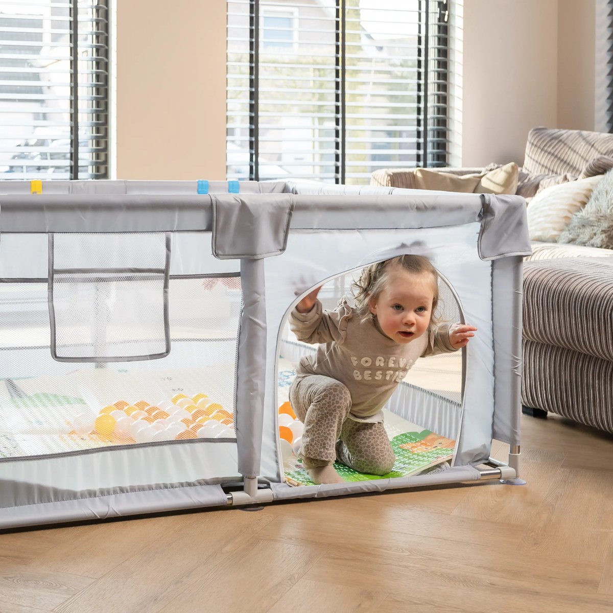 Baby Grondbox – Babybox – Speelbox – Kinderbox – Playpen – Kruipbox – Ballenbak - 128 x 128 x 65 cm – Dubbelzijdige Speelmat Foam – 65 Speelballen – 2 optrekhandvatten – Rits Opening – foto 5