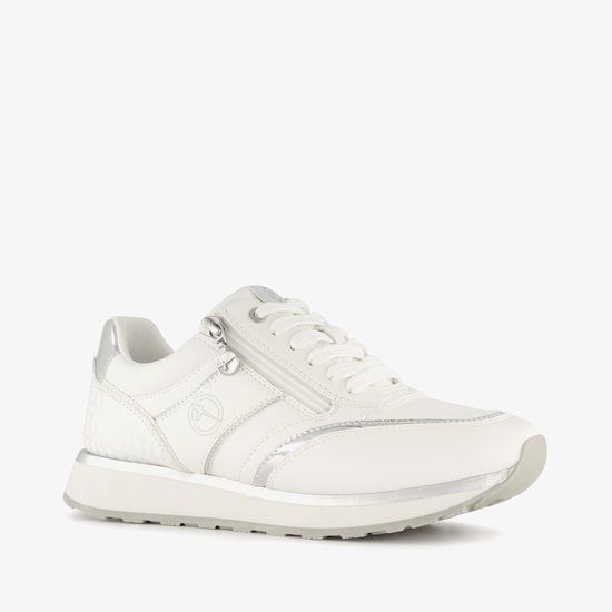 Witte Tamaris sneaker met zilverkleurige details, logo en rits aan de zijkant. Zijaanzicht.