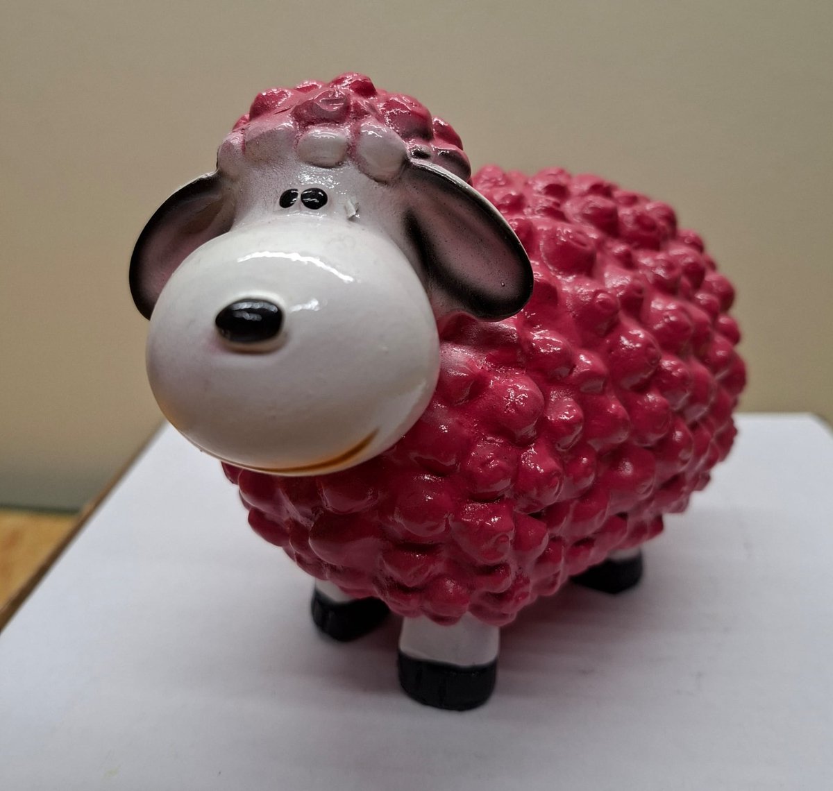 Bolschaap Beeld Kleur Fuschia - Valentijnsdag - Kado - Cadeau - Decoratie - Woonaccessoires - Beeld - 15cm Hoog