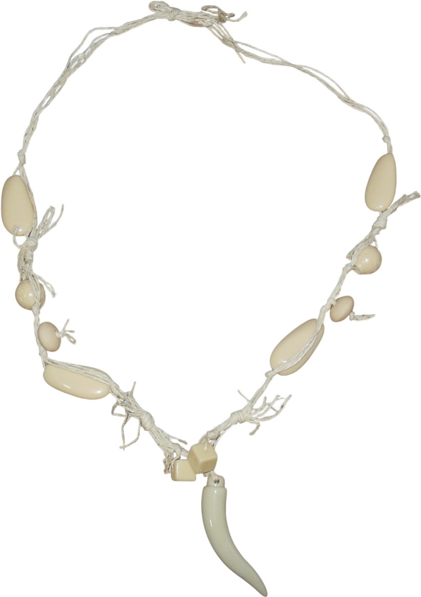 Ketting crèmekleurig met haaientand