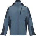 Een grijze en donkerblauwe jas met capuchon, recht van voren, met op de borst het logo 'Regatta Great Outdoors'.