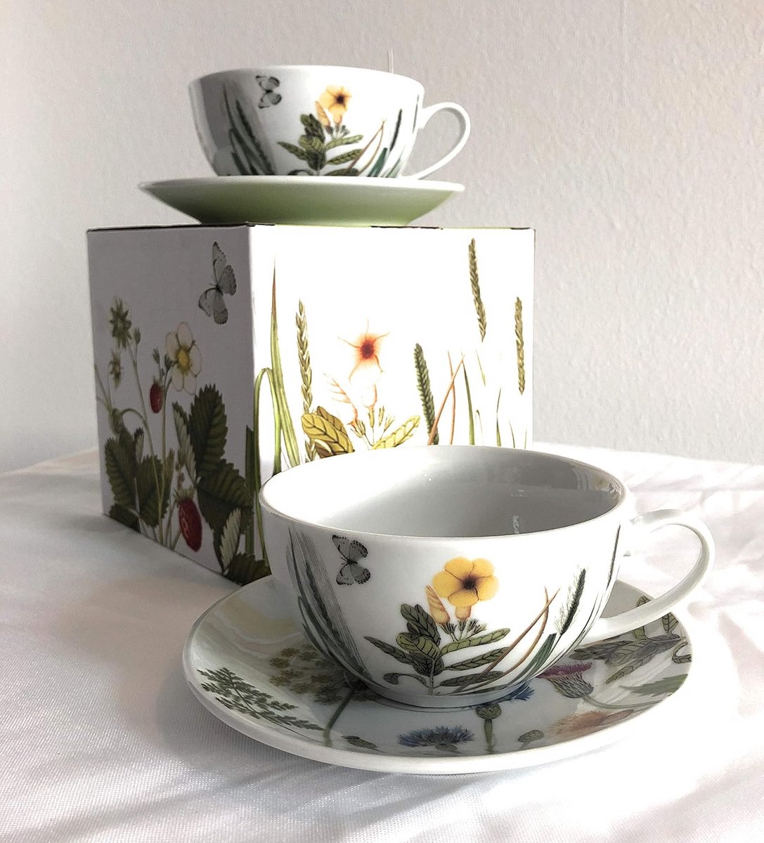 Porseleinen Koffiekop en Schotel Set 4-Delig - Wildbloemen Huis & Keuken