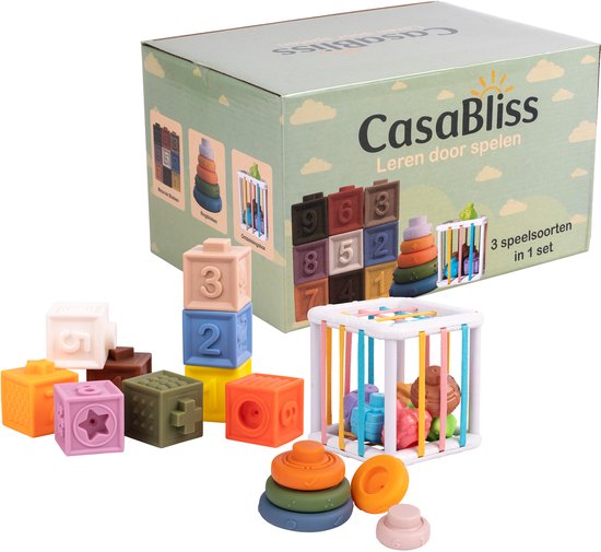 CasaBliss speelgoed set met vormendoos, stapelblokken en ringen, verpakt in een doos met wolkenprint.