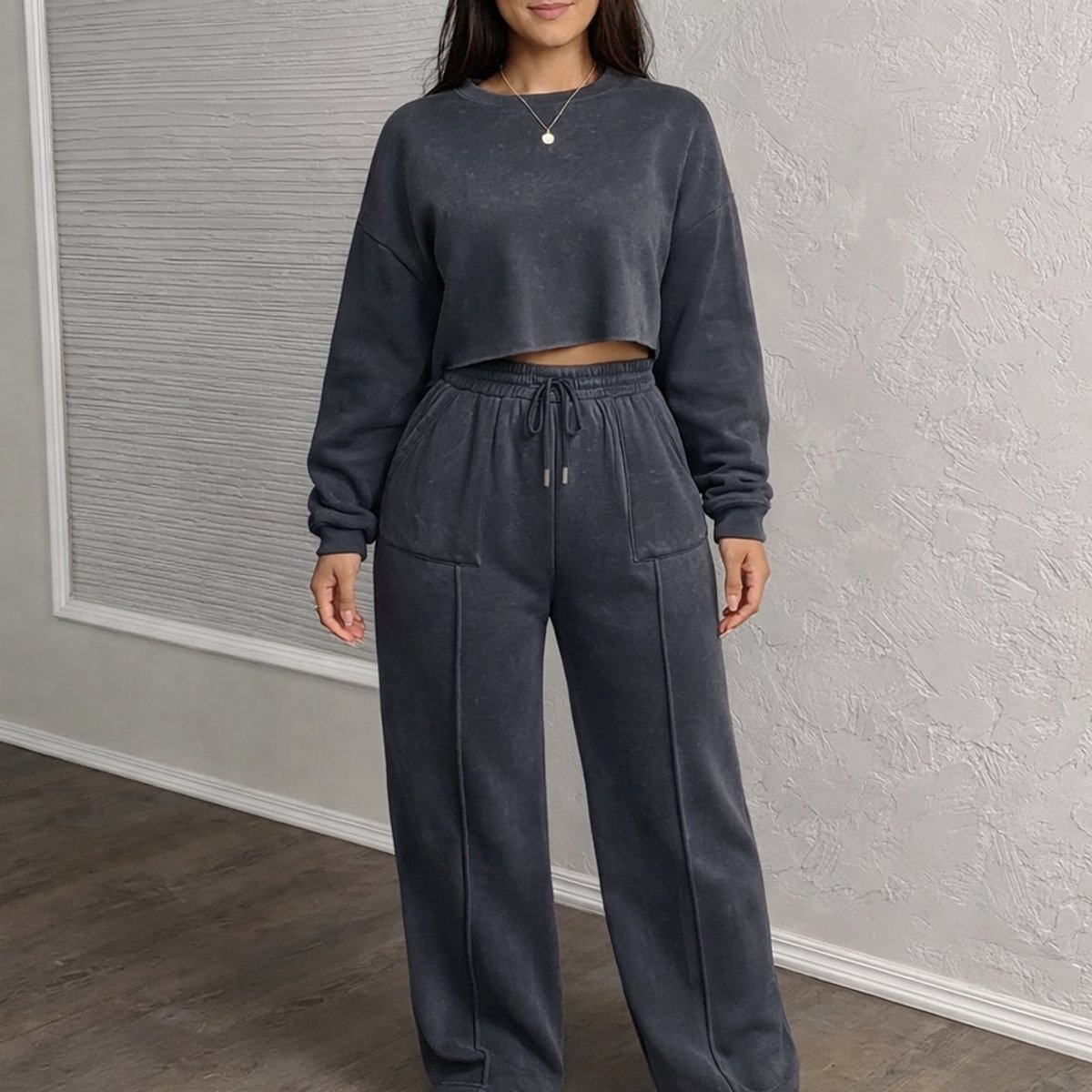 Dames Huispak / Joggingspak Donkergrijs Zwart – 2-Delige Lounge Set – Cropped Sweater & Wide Leg Broek – Maat L