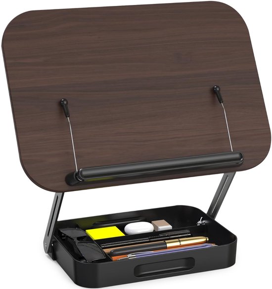 Boekenstandaard van donker hout met opbergvak met pennen, markeerstiften, gum en papier.
