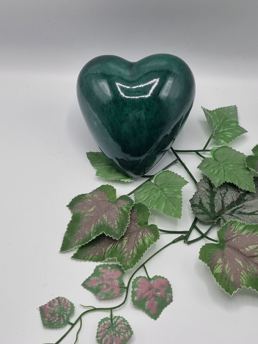 Urn - Keramiek - Hart - Smaragd groen - 800ml - 1 as-kamer - Hand-made