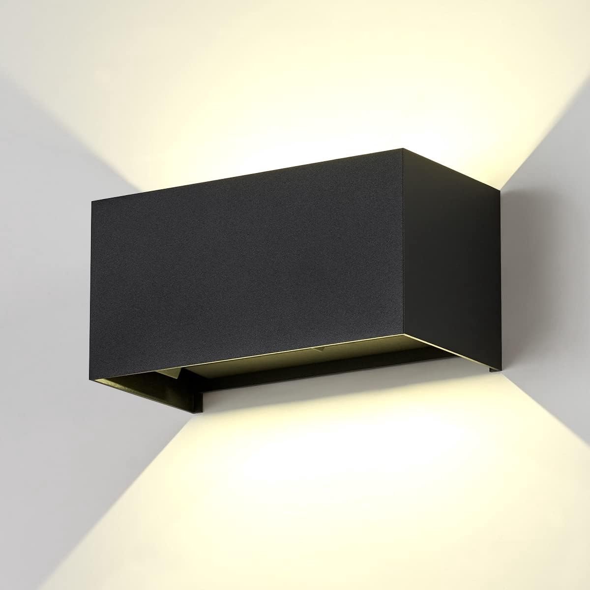 Moderne Zwarte LED Buitenwandlamp - Instelbare Lichtbundel - IP65 Waterdicht - 20W Natuurlijk Wit Licht