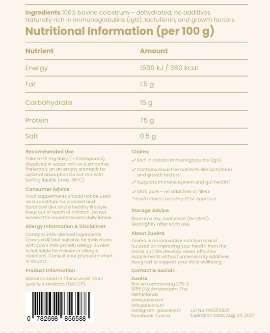 Achterkant van een beige zak met "Zuvéra Colostrum". Toont voedingsinformatie en ingrediëntenlijst.