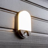 Trend - LED Wandlamp met sensor - 10 watt 825 lumen - Bewegingssensor en schemerschakelaar - 3000K warm wit licht - Zwart - IP65 voor binnen en buiten