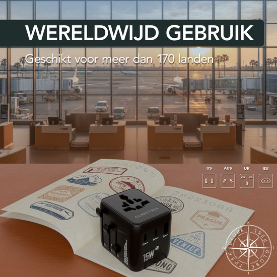 Zwarte GlobeTrek reisadapter op een open paspoort met stempels. Op de achtergrond een luchthaven. Boven de adapter: USB-poorten en stekkercompatibiliteit (US, AUS, UK, EU).