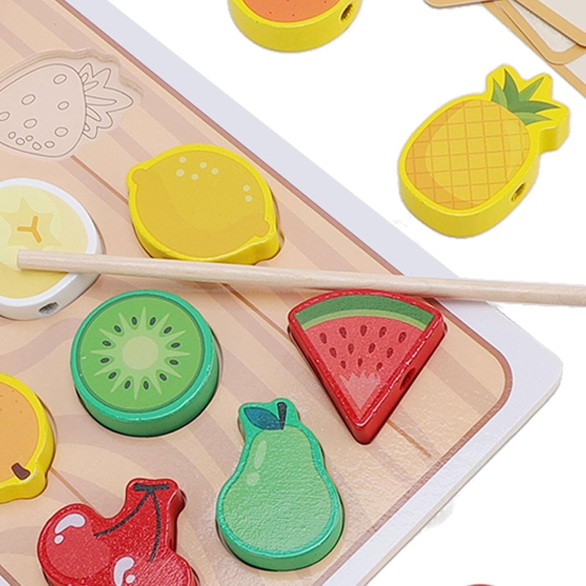 Houten Speelgoed Eten - Fruit Spiesjes - Vroeg Onderwijs - Duurzaam Berk Hout - 31x23x3 cm