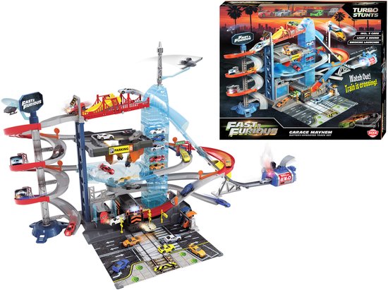 Fast & Furious Garage Mayhem speelset met spiraalbanen, meerdere auto's, licht, geluid en rookwerende lanceerder.