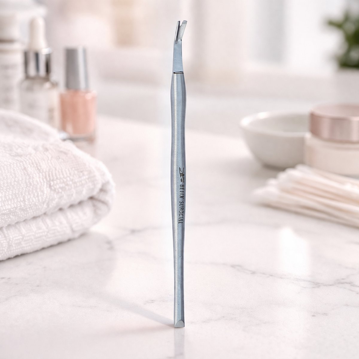 Belux Surgical Instruments / Nagelriem Verwijderaar - Mesje voor het Verwijderen van Nagelriemen (12 cm) - Koop 1, Krijg 1 Gratis
