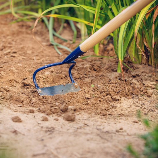 KADAX Tuinhak van metaal, haak met steel van hout, onkruidhaak voor het losmaken, luchten en wieden van de grond, tuinaccessoires voor het verwijderen van onkruid (W: 16 cm, dubbel) van Merkloos	 — afbeelding 5