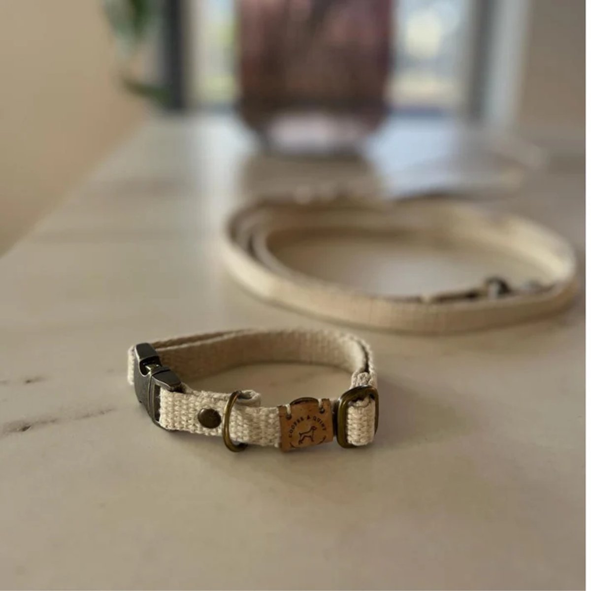 Cooper & Quint Simply Hemp Halsband - Schelpenwit - Medium - Oud Messing