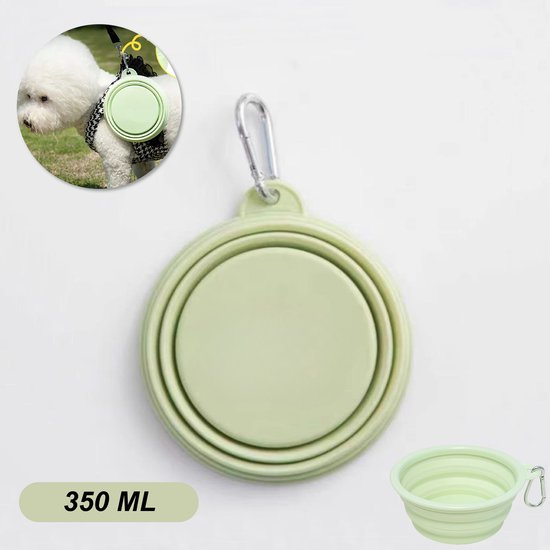 Lichtgroene opvouwbare voerbak van 350ml, getoond aan een hond en als losstaand product.