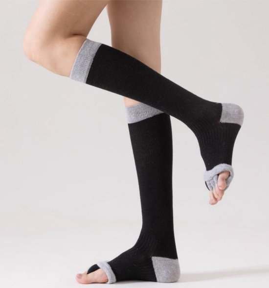 3 paar sokken met vijf tenen scheidingen - orthopedische compressiekousen - onzichtbare yoga sokken - voor yoga, sport, fitness, voetcorrectie, pijn en massage van Merkloos — afbeelding 2