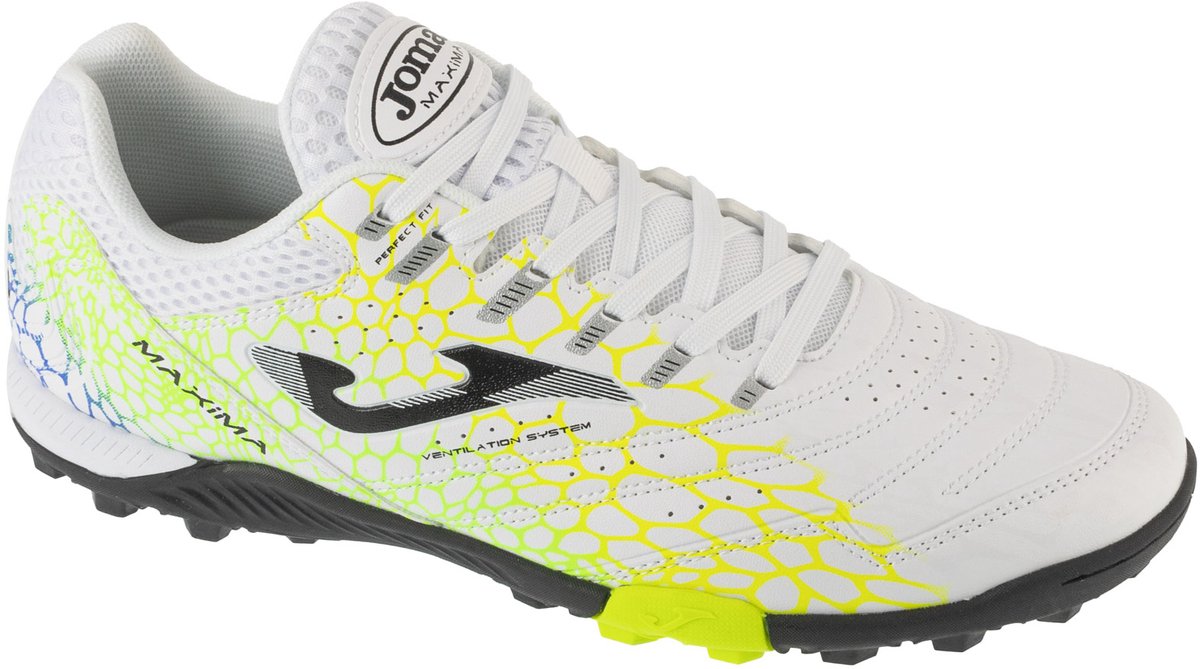Witte Joma Maxima Turf voetbalschoenen EU 46 met gele en zwarte details, ontworpen voor synthetische oppervlakken.