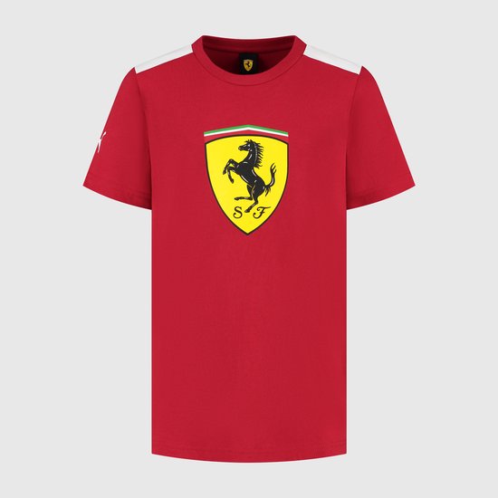 Rode PUMA T-shirt met Ferrari schildlogo op de voorkant en witte accenten op de schouders.